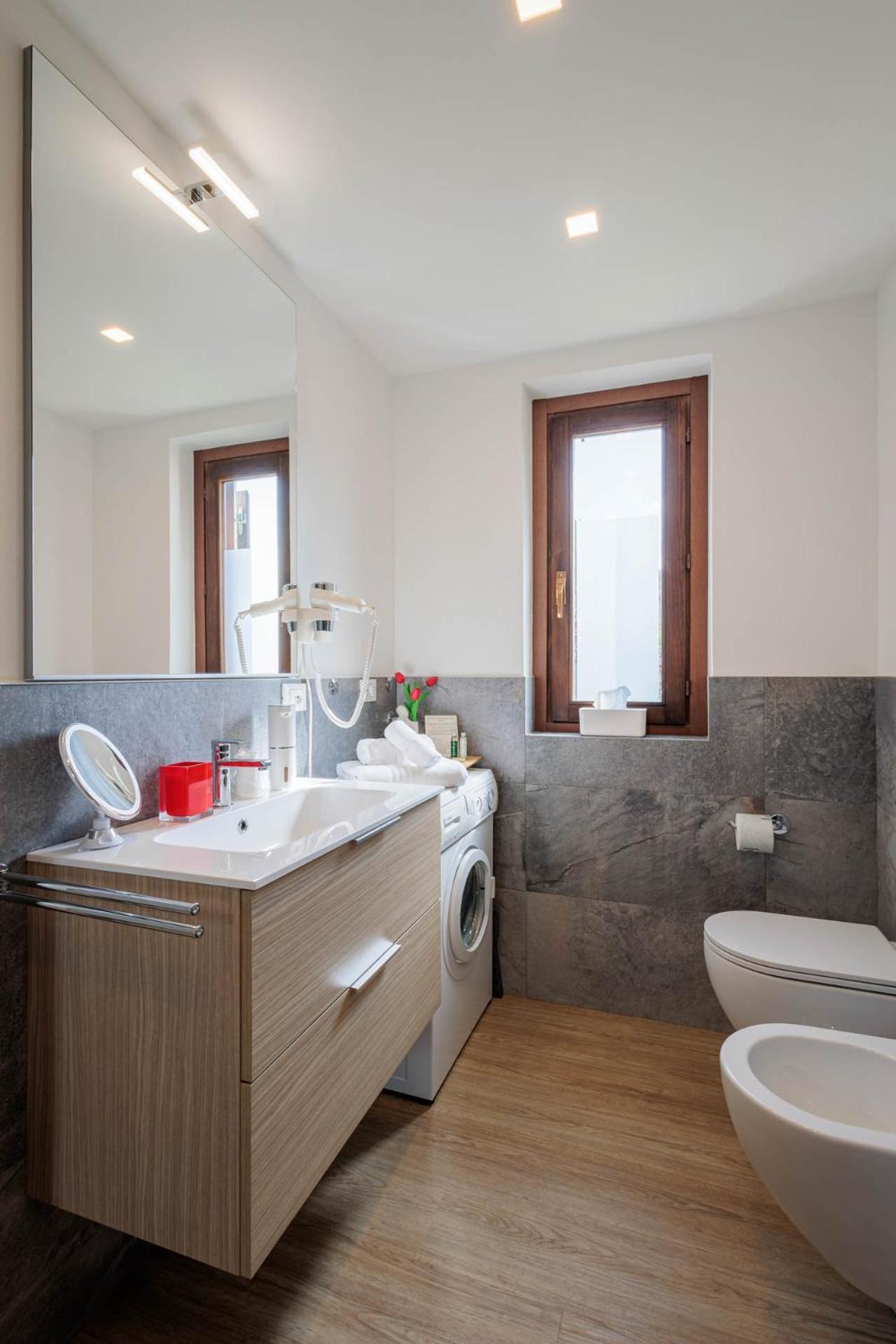 אפריקה Revo Apartments - Rocca Fiorita מראה חיצוני תמונה